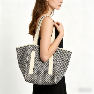 Fly Woven Checkered Tote Bag - Beige/Black